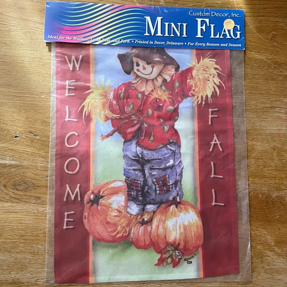 Welcome Fall Scarecrow New  Decorative Garden Flag - Picture 1 of 5